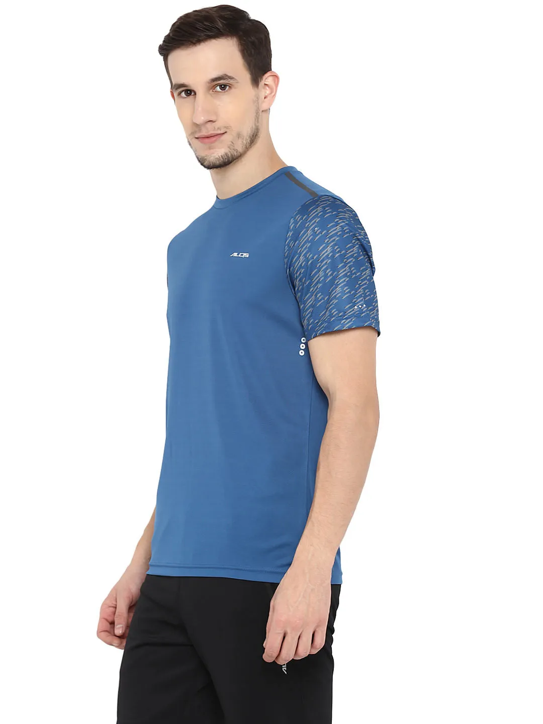 Alcis Men Solid Blue Tshirts
