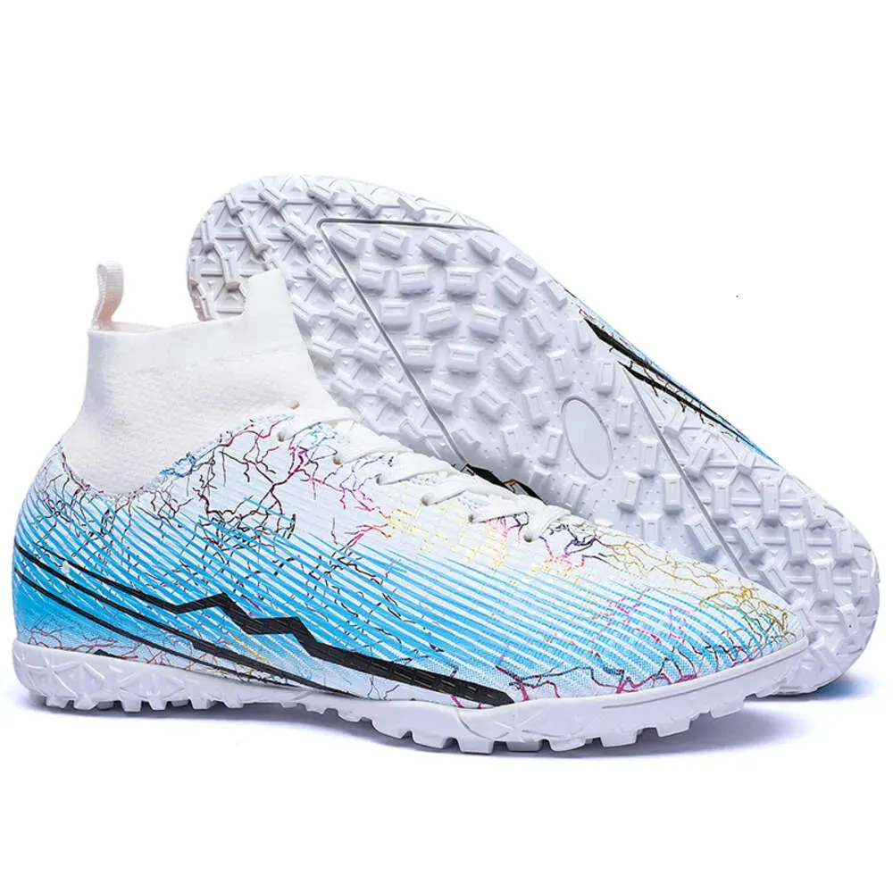 Hot Selling Large size Non-Slip Turf Soccer Cleats TF/FG Training Chaussures De Chuteira Campo Football Boots for Men