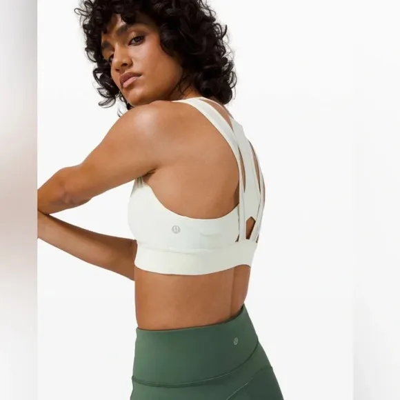Lululemon Geared to Train Sports Bra in Springtime