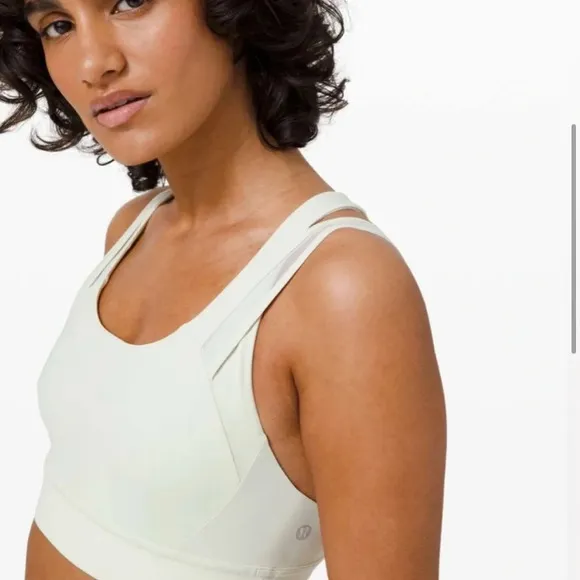 Lululemon Geared to Train Sports Bra in Springtime