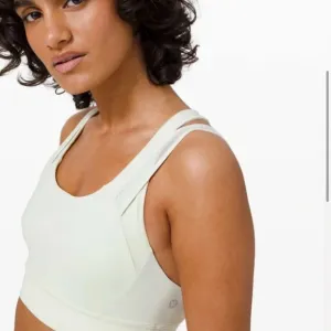 Lululemon Geared to Train Sports Bra in Springtime