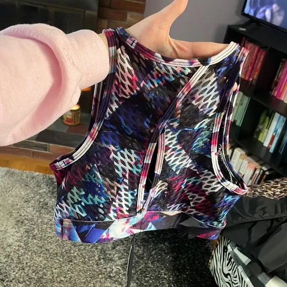 NWT Peloton abstract cute sports bra