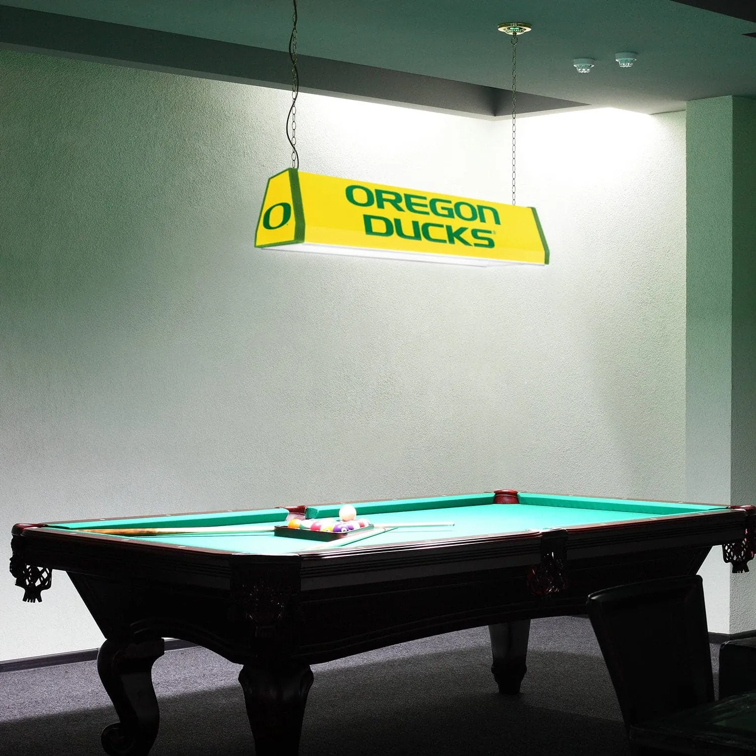 Oregon Ducks: Standard Pool Table Light
