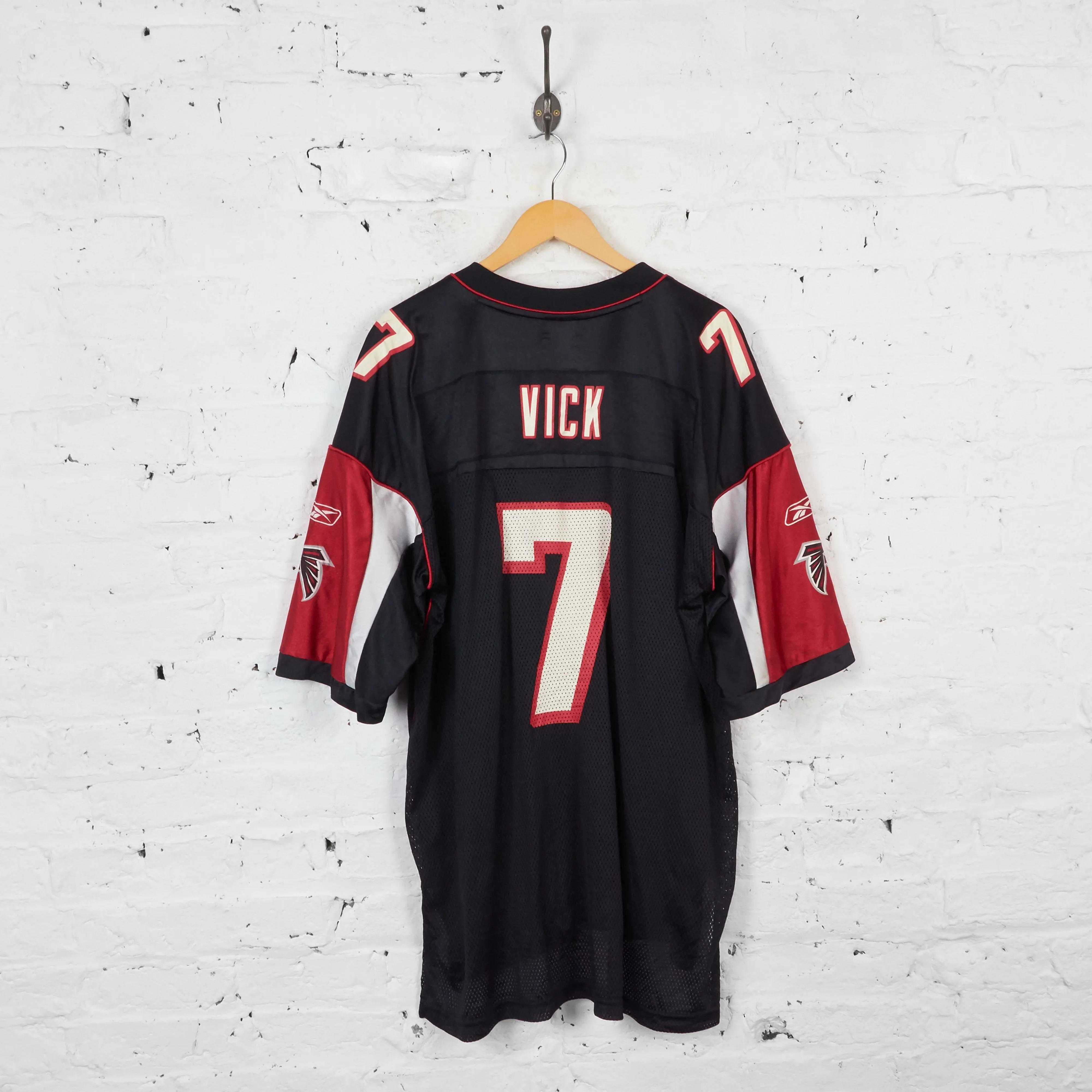 Vintage Atlanta Falcons NFL Vick Jersey - Black - XL